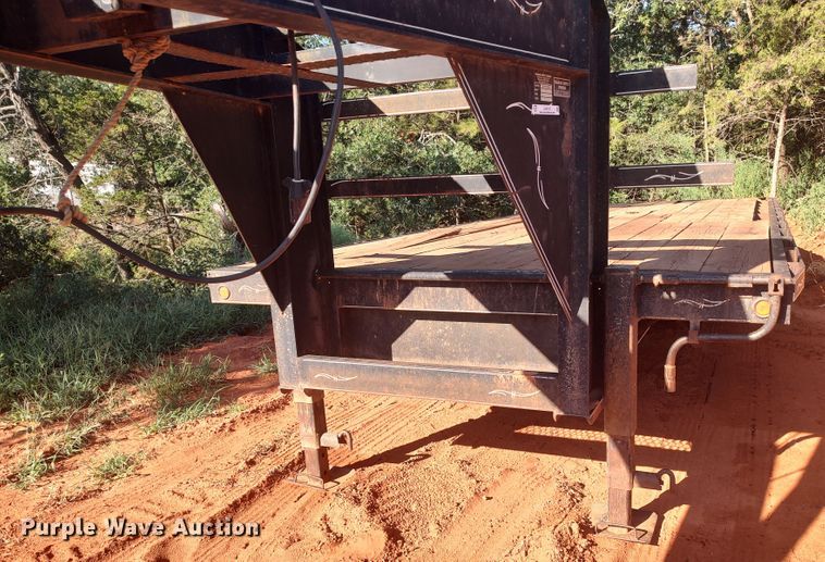 image for item LK9120 2000 Kargo King KK82EGN  equipment trailer