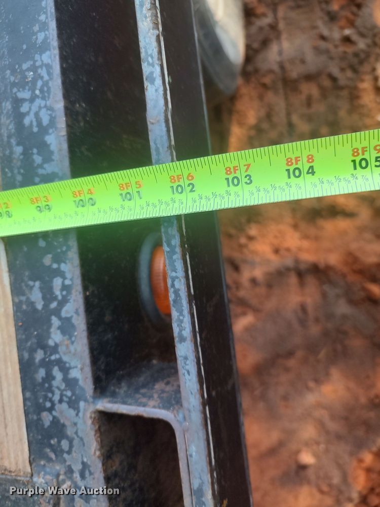 image for item LK9120 2000 Kargo King KK82EGN  equipment trailer