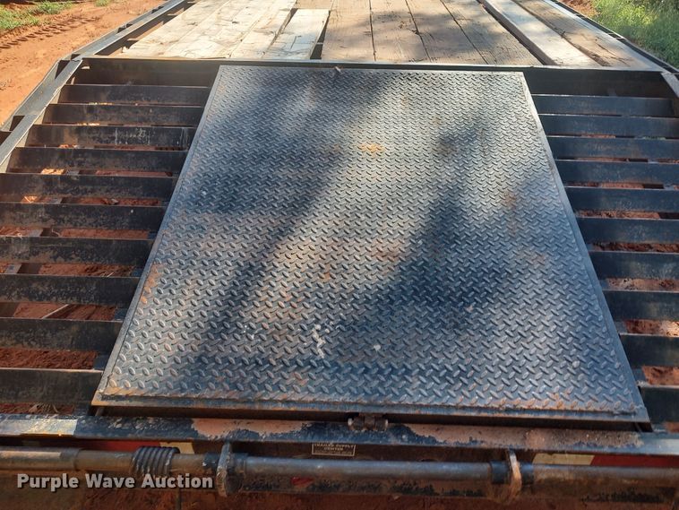 image for item LK9120 2000 Kargo King KK82EGN  equipment trailer