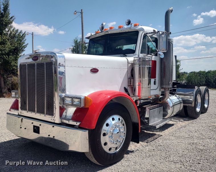 image for item LK9152 2004 Peterbilt 379  semi truck