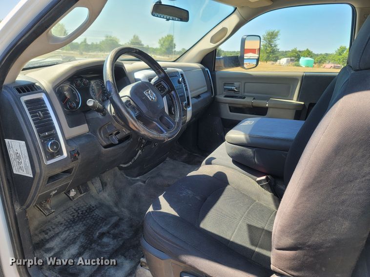 image for item LM9573 2012 Dodge Ram 5500HD  rollback truck