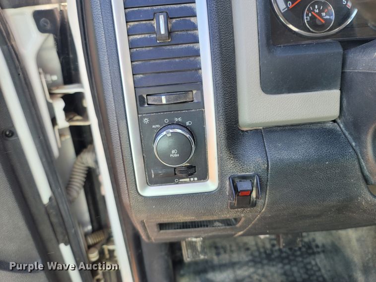 image for item LM9573 2012 Dodge Ram 5500HD  rollback truck