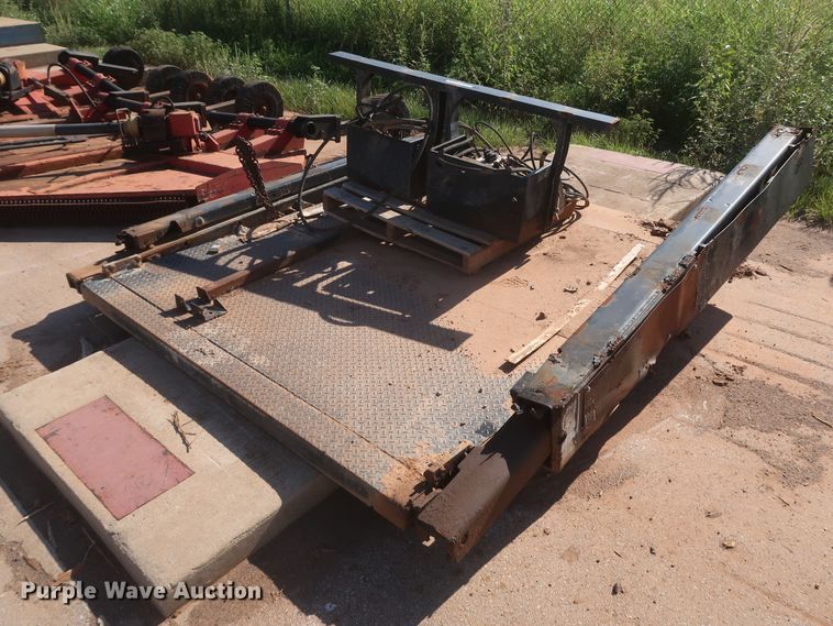 image for item LP9010 Waltco GQ250  end gate lift