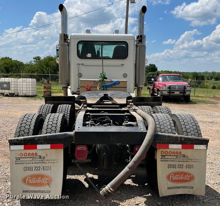 image for item MJ9063 2009 Peterbilt 388  semi truck