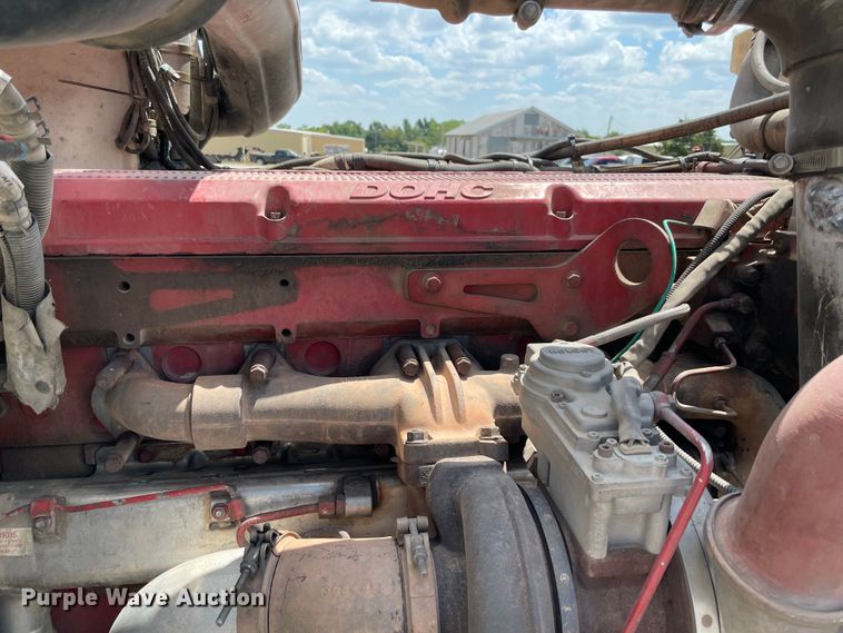 image for item MJ9063 2009 Peterbilt 388  semi truck