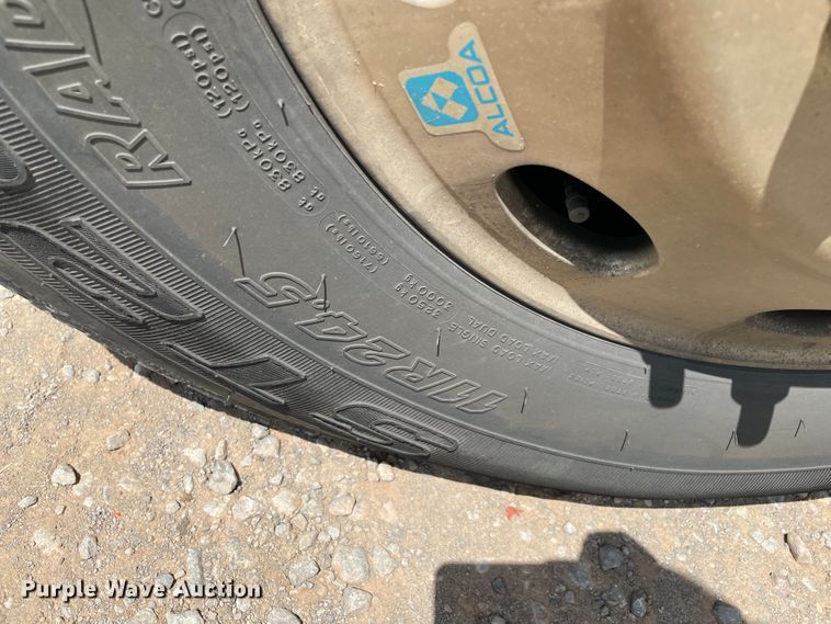 image for item MJ9063 2009 Peterbilt 388  semi truck