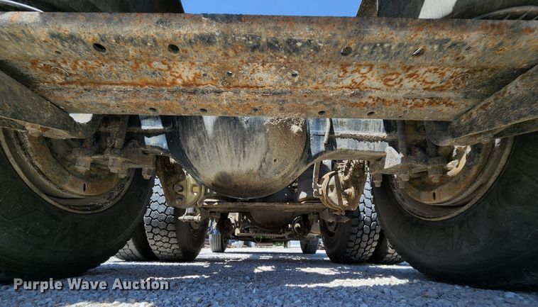 image for item MK9064 2000 Mack CH613  semi truck