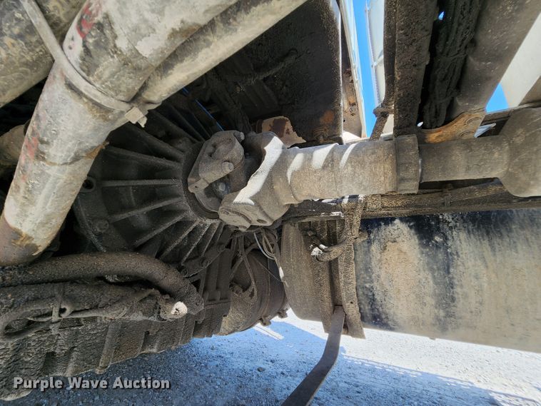 image for item MK9064 2000 Mack CH613  semi truck