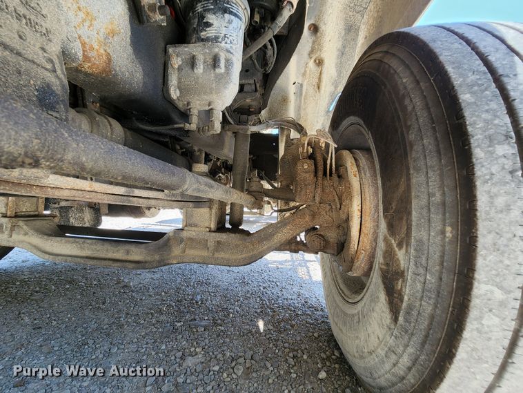 image for item MK9064 2000 Mack CH613  semi truck