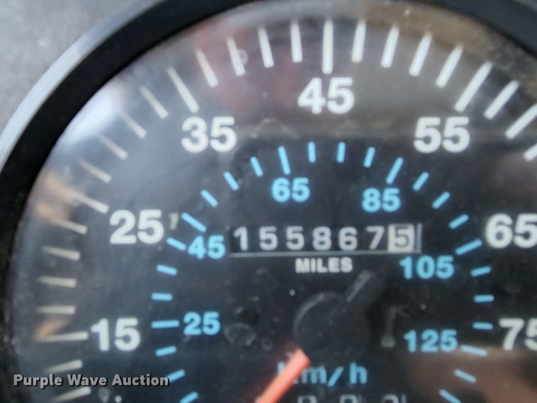 image for item MK9064 2000 Mack CH613  semi truck