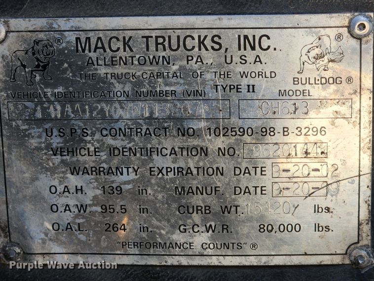 image for item MK9064 2000 Mack CH613  semi truck
