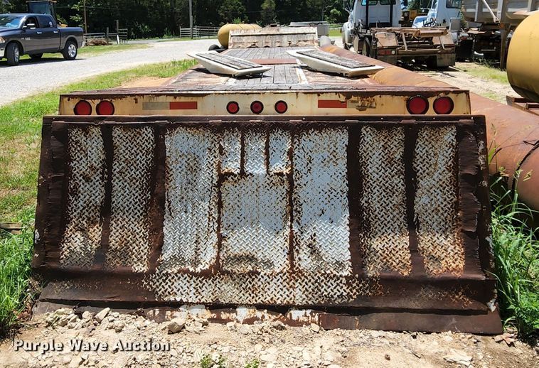 image for item MK9067 1992 Trail King TK70HTP-442  equipment trailer