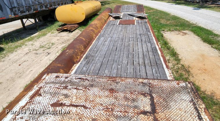 image for item MK9067 1992 Trail King TK70HTP-442  equipment trailer