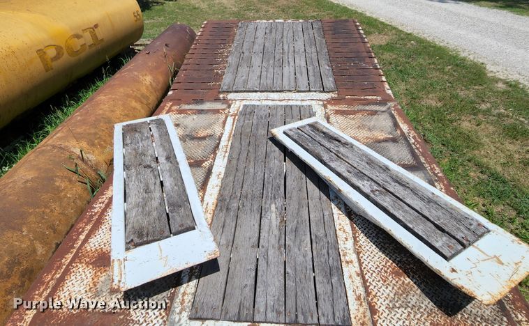 image for item MK9067 1992 Trail King TK70HTP-442  equipment trailer