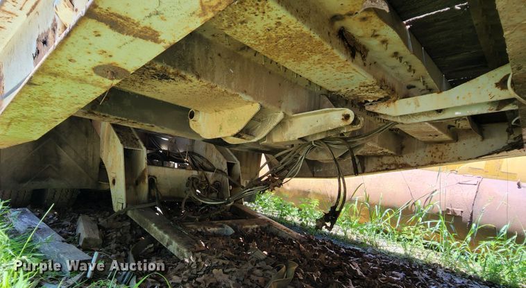 image for item MK9067 1992 Trail King TK70HTP-442  equipment trailer