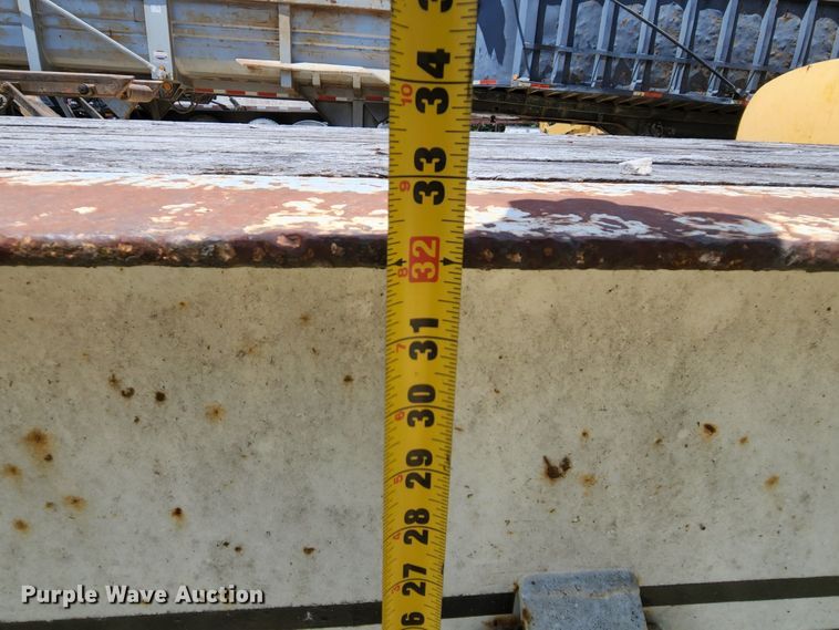 image for item MK9067 1992 Trail King TK70HTP-442  equipment trailer