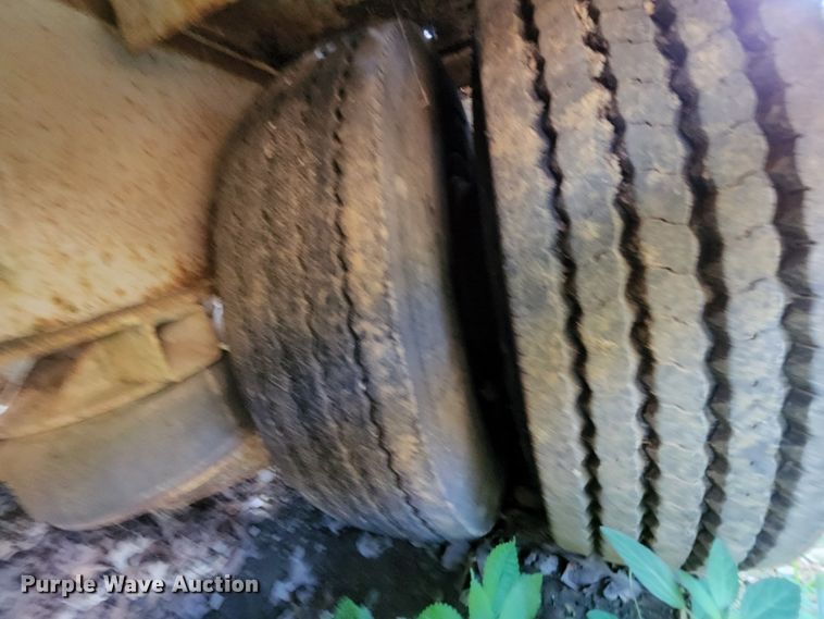 image for item MK9067 1992 Trail King TK70HTP-442  equipment trailer