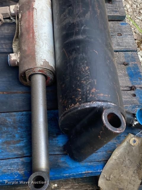 image for item MK9067 1992 Trail King TK70HTP-442  equipment trailer