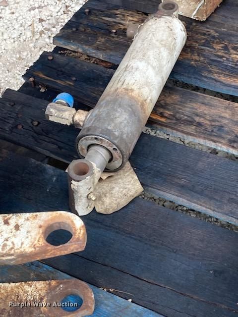 image for item MK9067 1992 Trail King TK70HTP-442  equipment trailer