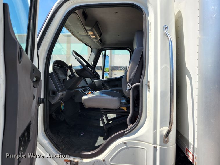 image for item MK9229 2014 Freightliner Business Class M2  box truck