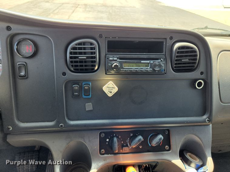 image for item MK9229 2014 Freightliner Business Class M2  box truck