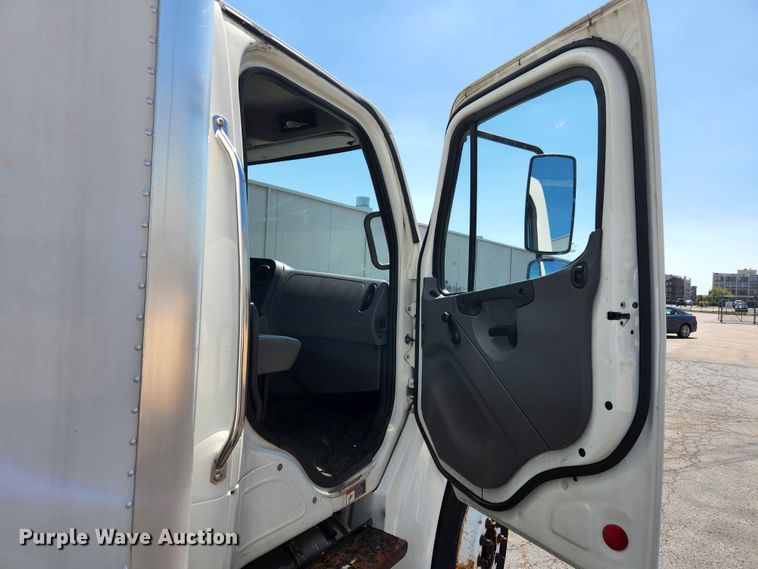 image for item MK9229 2014 Freightliner Business Class M2  box truck