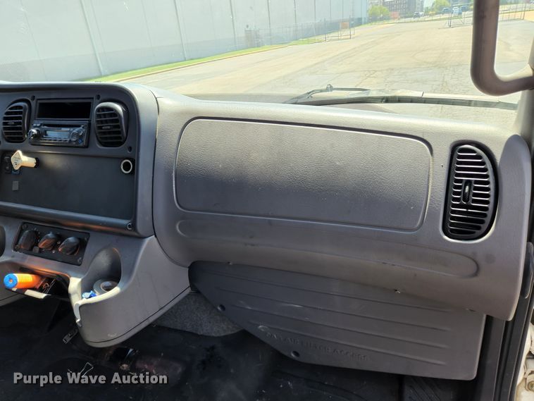 image for item MK9229 2014 Freightliner Business Class M2  box truck