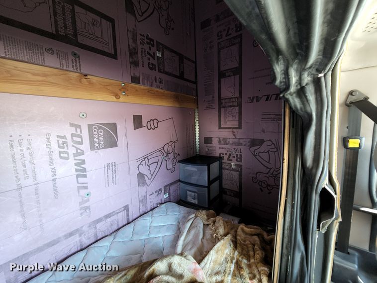 image for item MK9229 2014 Freightliner Business Class M2  box truck