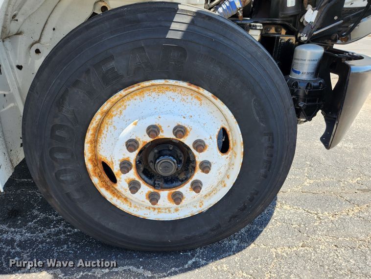 image for item MK9229 2014 Freightliner Business Class M2  box truck