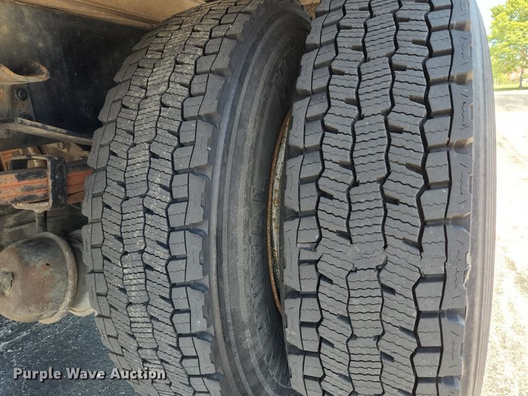 image for item MK9229 2014 Freightliner Business Class M2  box truck