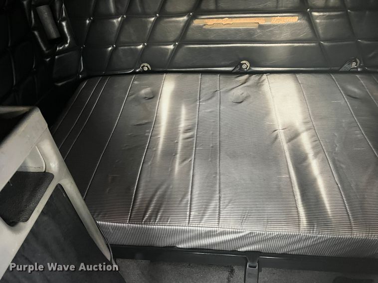 image for item MQ9785 2001 Freightliner FLD  semi truck