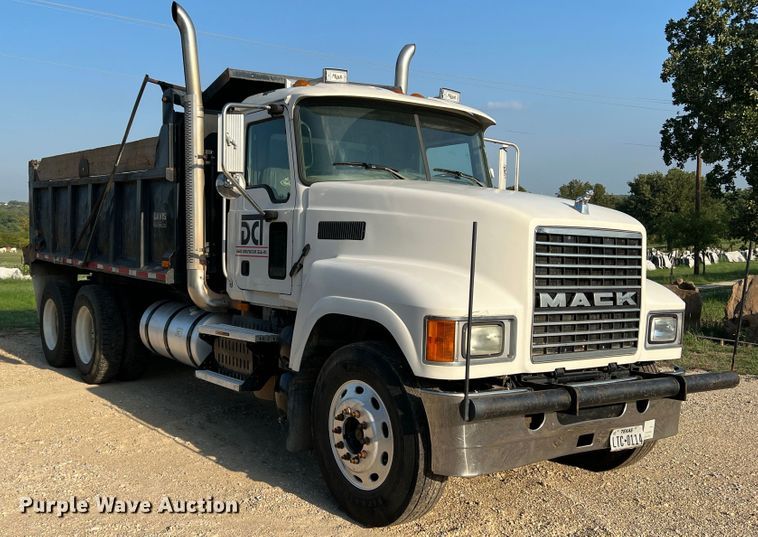 image for item MQ9812 2009 Mack CHU613  dump truck