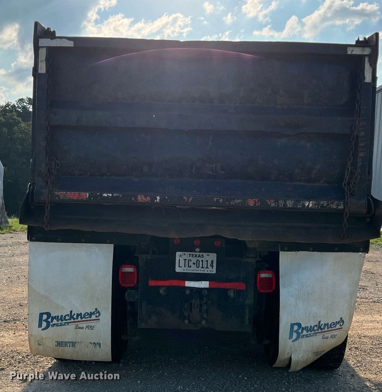 image for item MQ9812 2009 Mack CHU613  dump truck