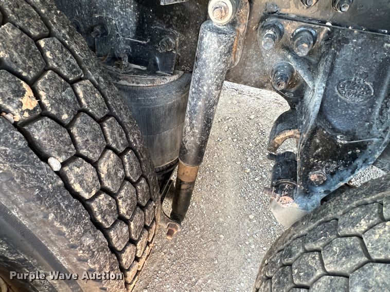 image for item MQ9812 2009 Mack CHU613  dump truck