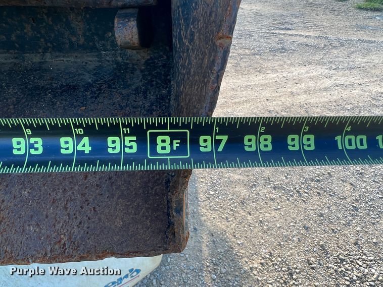 image for item MQ9812 2009 Mack CHU613  dump truck