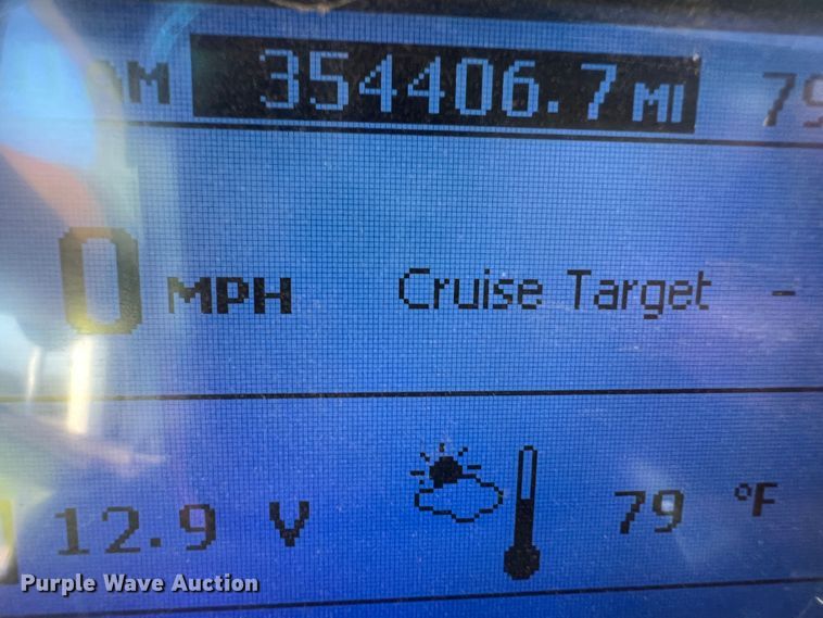 image for item MQ9812 2009 Mack CHU613  dump truck