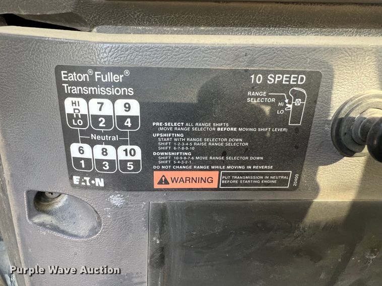 image for item MQ9812 2009 Mack CHU613  dump truck