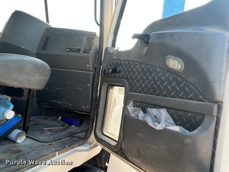 image for item MQ9812 2009 Mack CHU613  dump truck