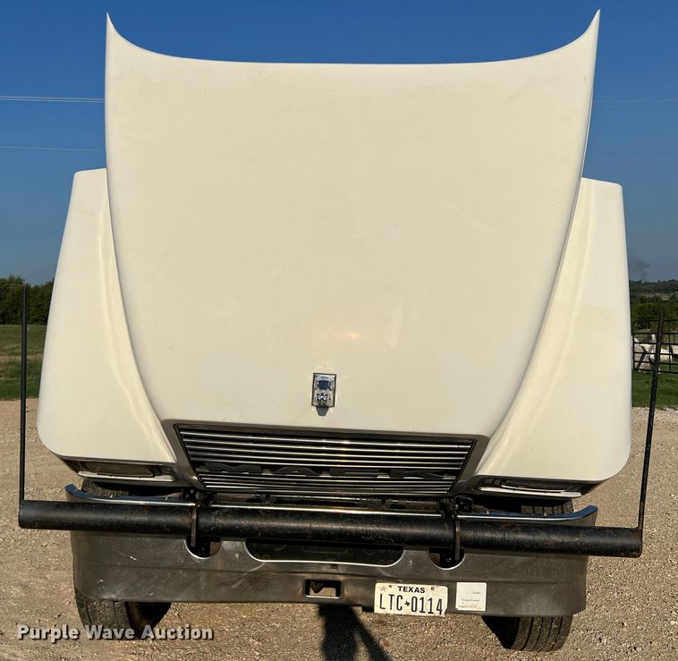 image for item MQ9812 2009 Mack CHU613  dump truck