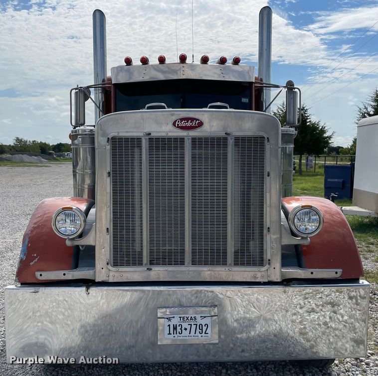 image for item MR9287 1991 Peterbilt 379  semi truck
