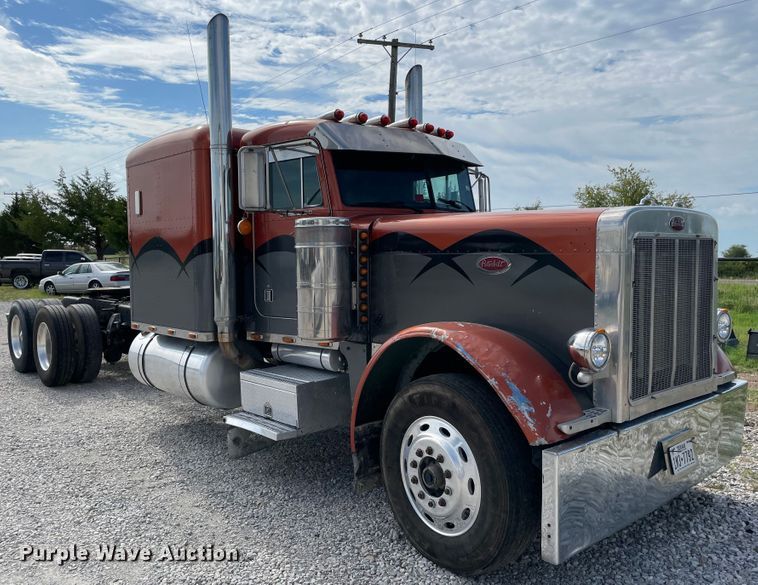 image for item MR9287 1991 Peterbilt 379  semi truck