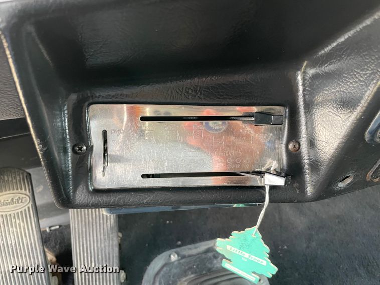 image for item MR9287 1991 Peterbilt 379  semi truck