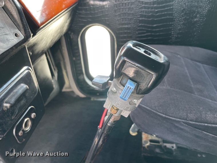 image for item MR9287 1991 Peterbilt 379  semi truck