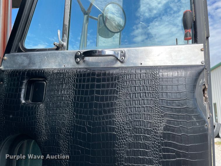 image for item MR9287 1991 Peterbilt 379  semi truck