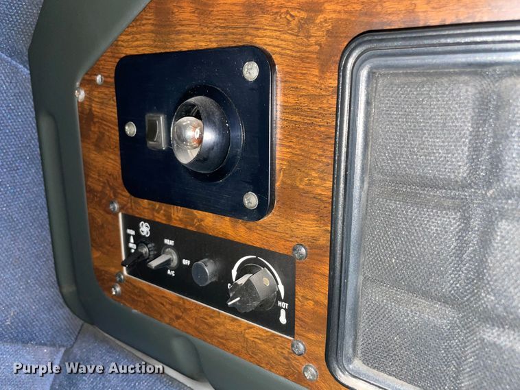 image for item MR9287 1991 Peterbilt 379  semi truck