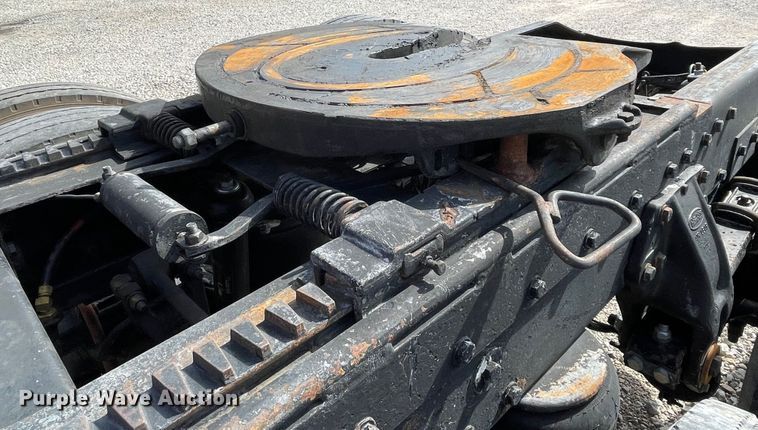 image for item MR9287 1991 Peterbilt 379  semi truck