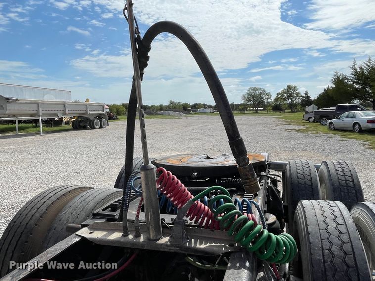 image for item MR9287 1991 Peterbilt 379  semi truck