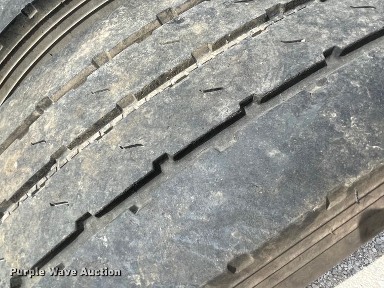 image for item MR9287 1991 Peterbilt 379  semi truck