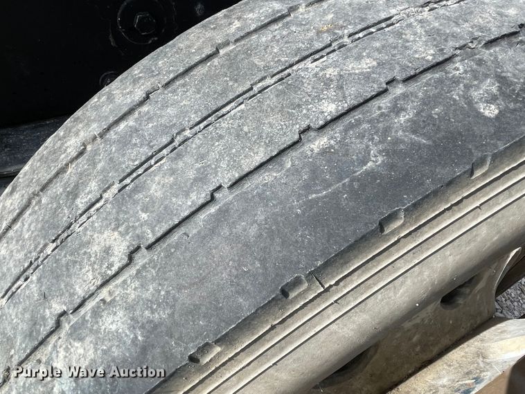 image for item MR9287 1991 Peterbilt 379  semi truck