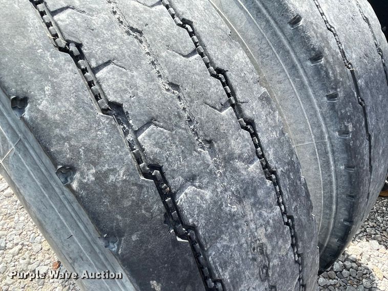 image for item MR9287 1991 Peterbilt 379  semi truck